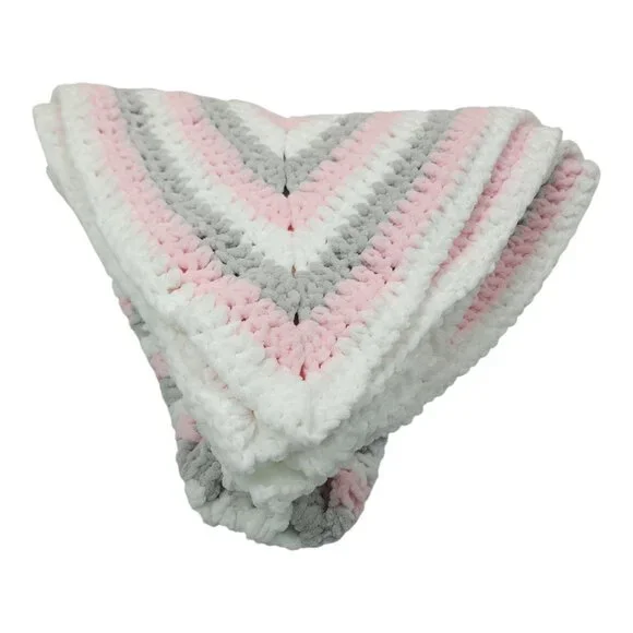 Star Shaped Crocheted Throw Blanket Soft Fluffy Hand Made Crochet Pink Gray